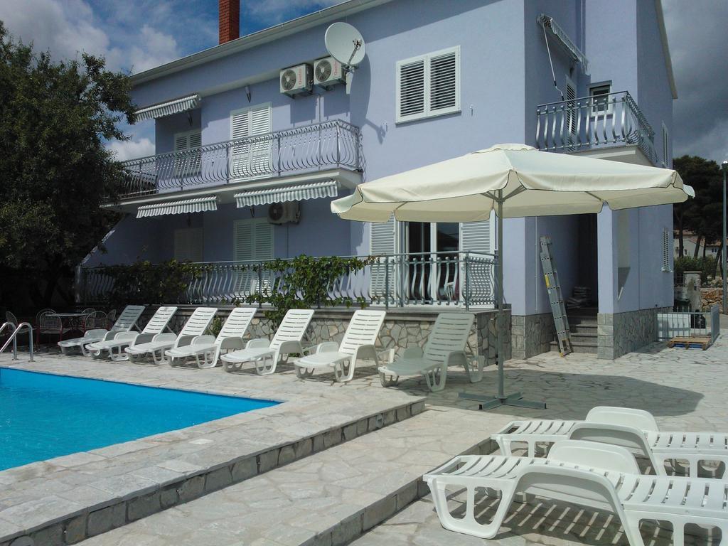 Apartments Jerine Tribunj  Exterior photo